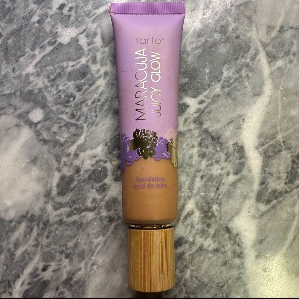 Tarte Maracuja Juicy Glow Foundation Tan Neutral